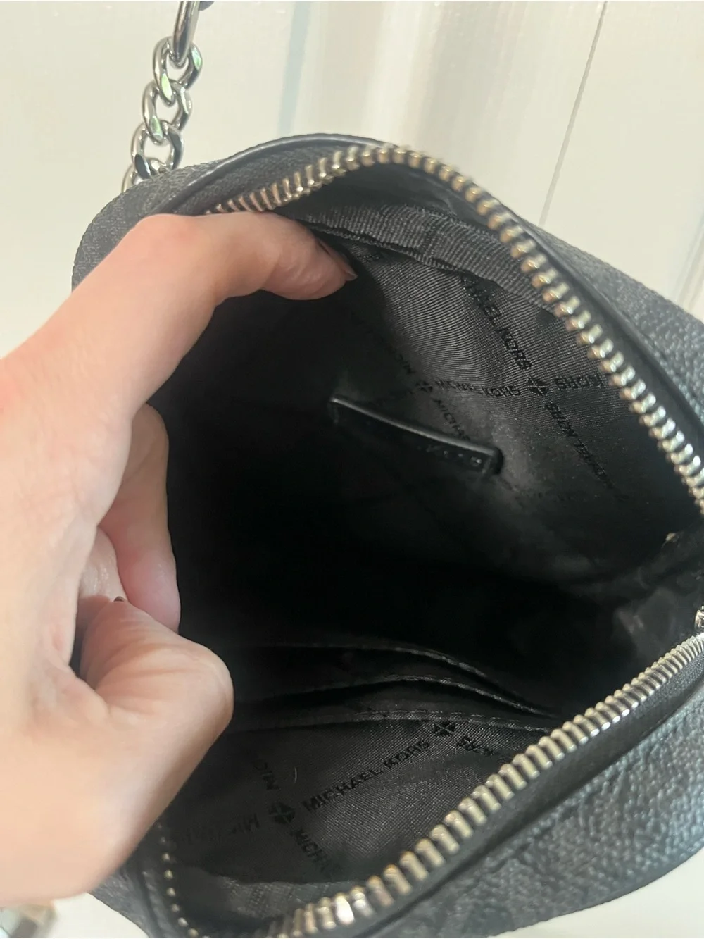 Michael Kors Black medium Crossbody Bag